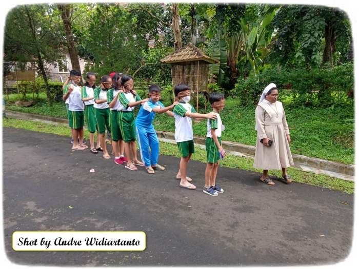 KEBIJAKAN LIMA HARI BELAJAR DI SEKOLAH