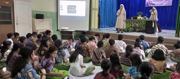 MAKNA NATAL BAGI SISWA SANG TIMUR